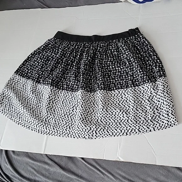 Kensie Bubble and Polka Dot Black and White Skirt - Picture 2 of 9